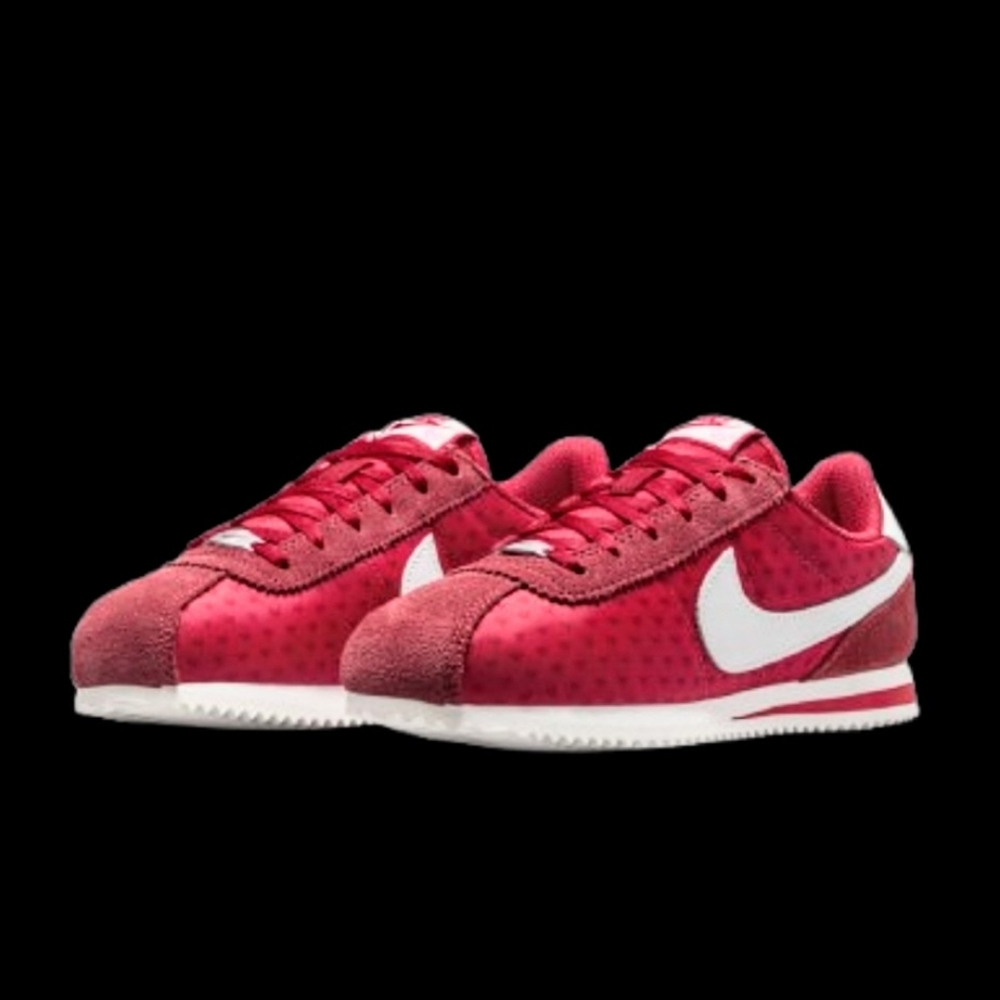 Nike Cortez Love Themed Womens Size 7/Kids 5.5Y Fire Red Summit White